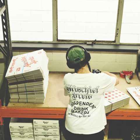 S/S SHOP TEE - Womens